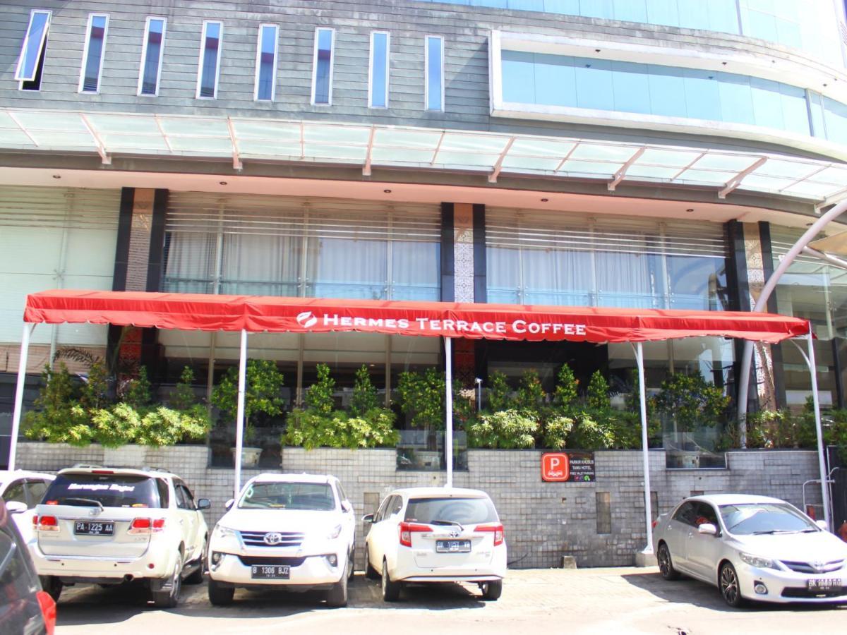 Hermes Palace Hotel Medan Kültér fotó