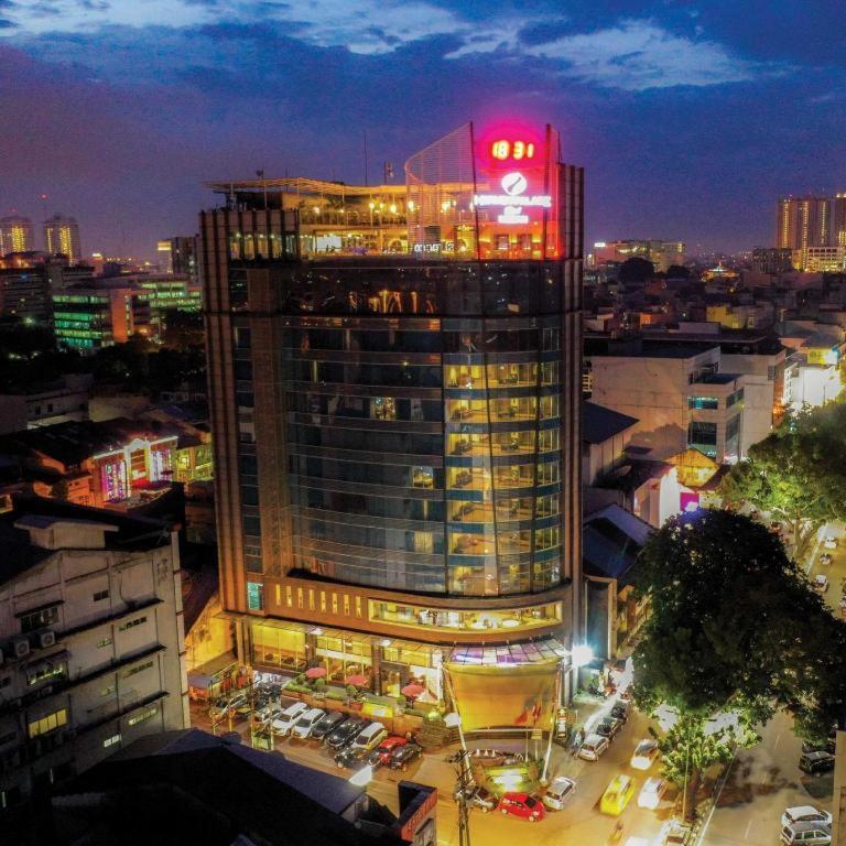 Hermes Palace Hotel Medan Kültér fotó