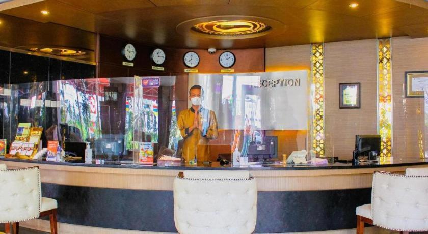 Hermes Palace Hotel Medan Kültér fotó