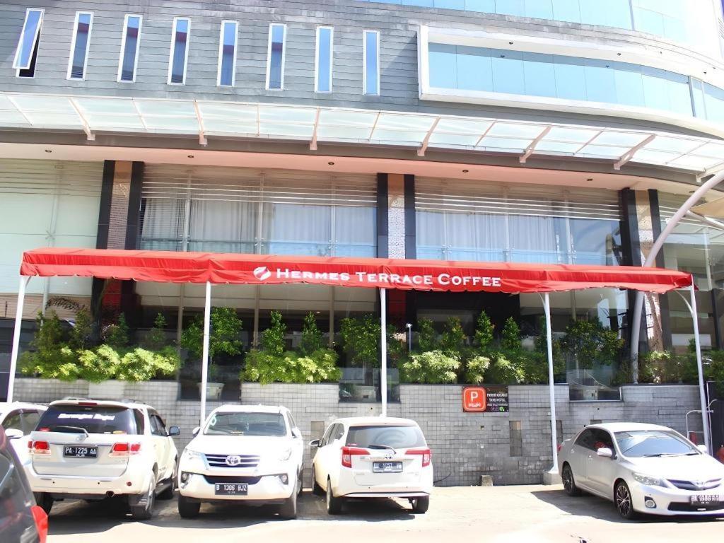 Hermes Palace Hotel Medan Kültér fotó